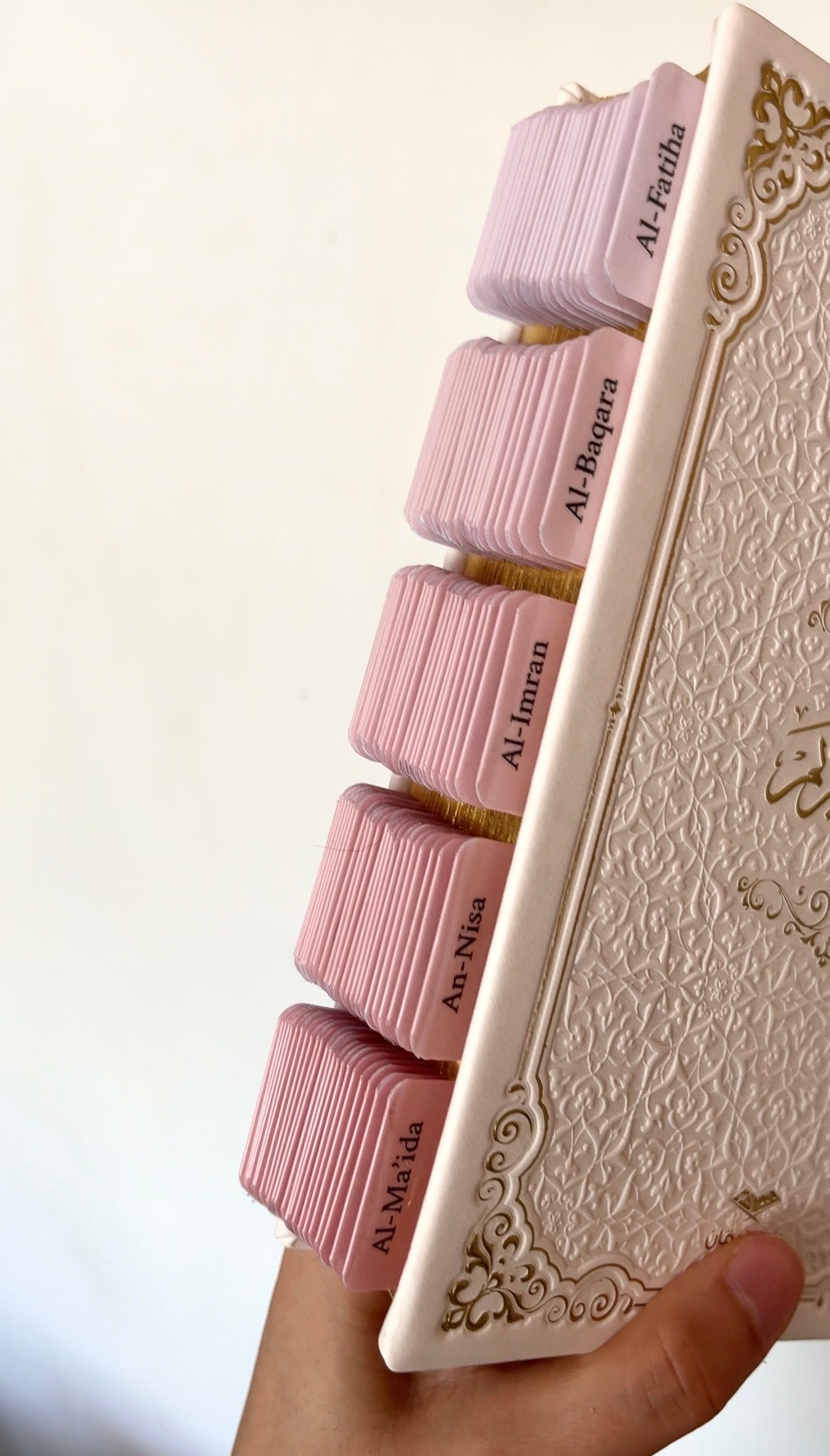 Coran avec onglets Sourate - Blanc et Rose (ARABE)